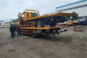 方城同城汽车补胎